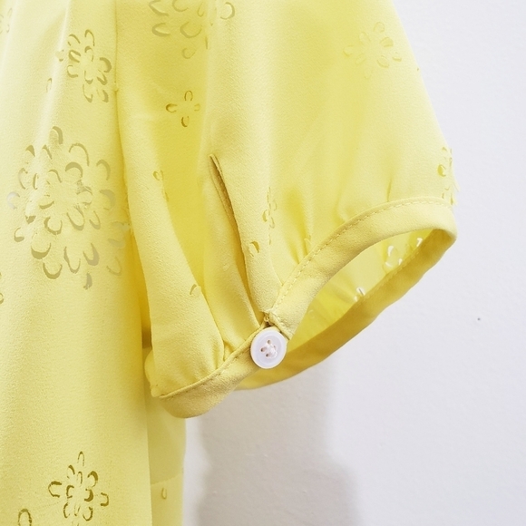 Vanessa Virginia Anthropologie Laser Cut Eyelet Sunny Yellow Top - Picture 5 of 8